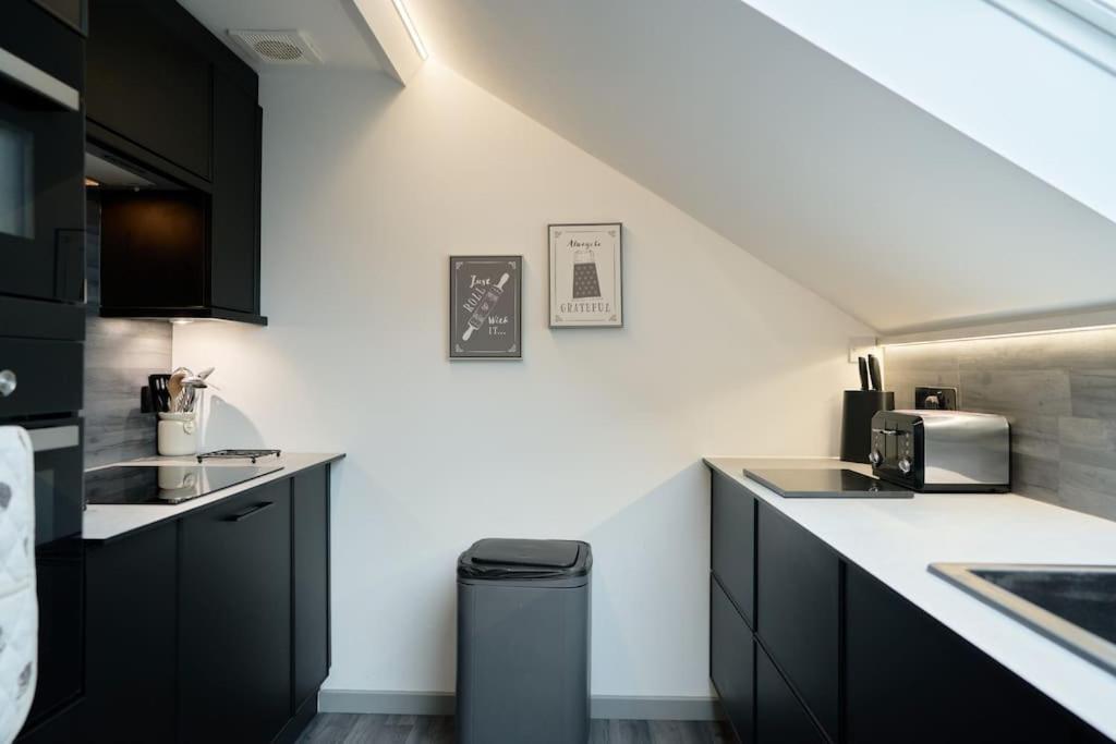 York City Central Apartment And Coffee Shop Екстериор снимка