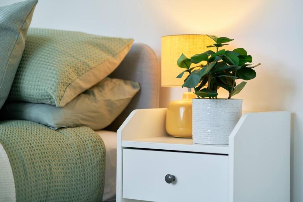 York City Central Apartment And Coffee Shop Екстериор снимка