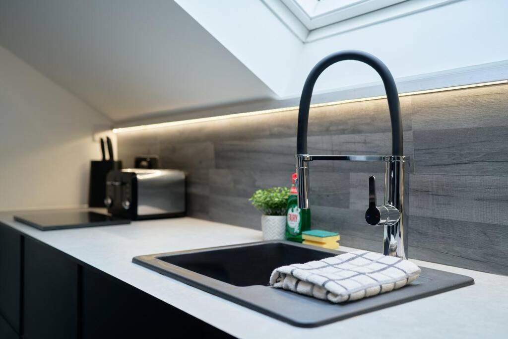 York City Central Apartment And Coffee Shop Екстериор снимка