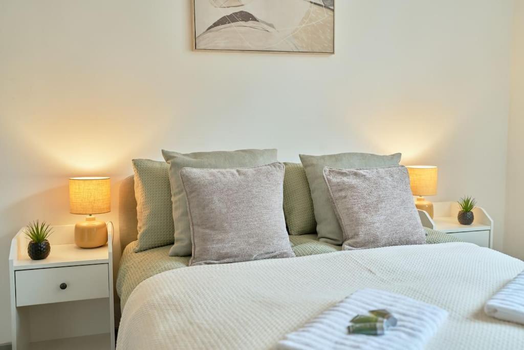 York City Central Apartment And Coffee Shop Екстериор снимка